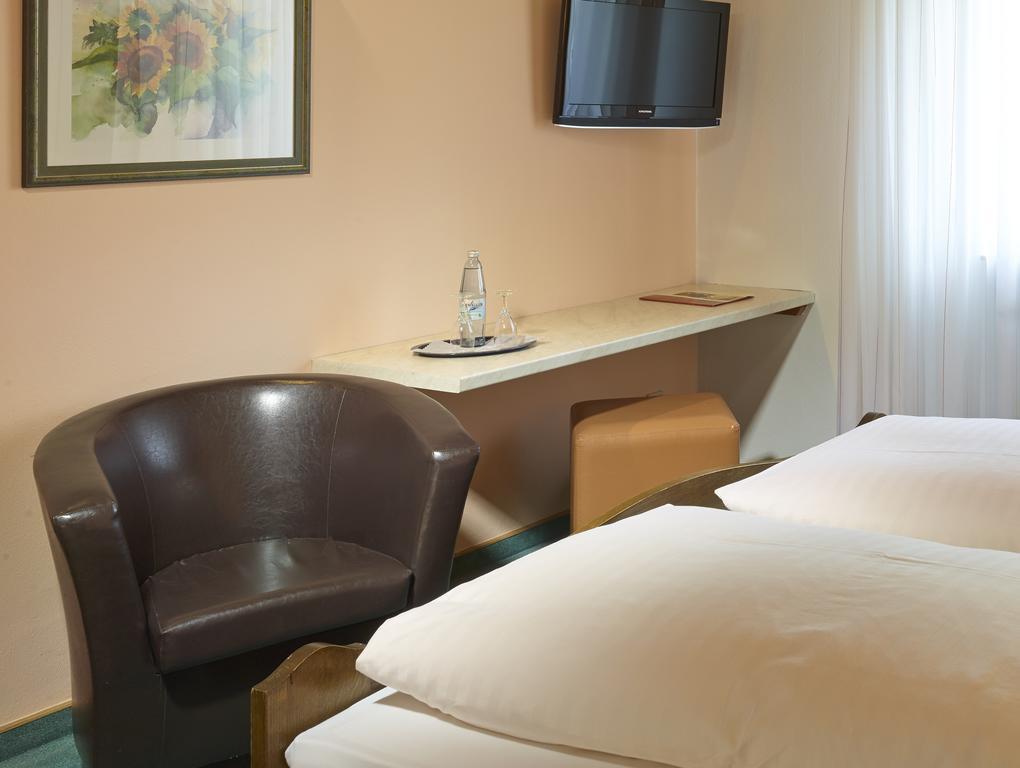 Hotel Loesch Pfaelzer Hof Romerberg Pokój zdjęcie